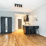 Simple Stay At Katusepapi
